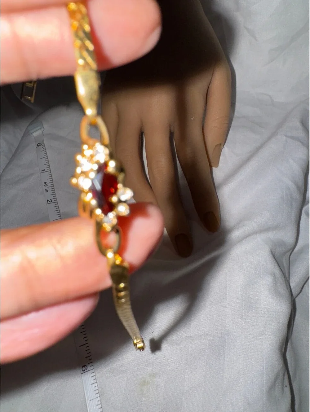 BRACELET Vintage Gold-Tone Bracelet with Red and Clear Rhinestones 7